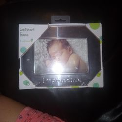 Never Used In Package Pearhead  Tiny Ideas I Heart Grandma Picture Frame