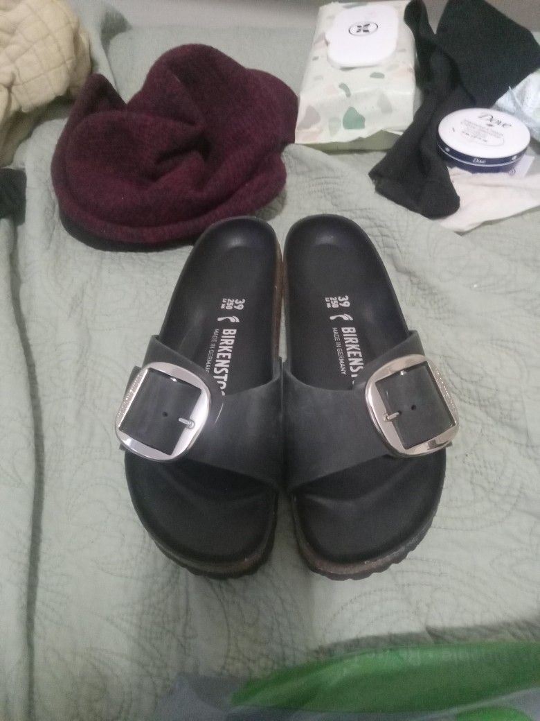 Birkenstocks Womans Sz8