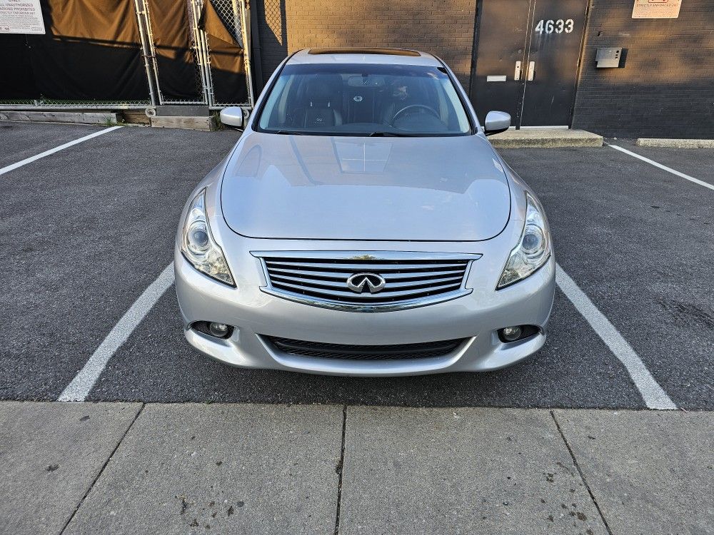 2011 Infiniti G25