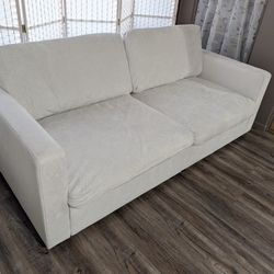 Brand New Out Of Box! 🎁Beautiful Light Gray 🩶 Chinelle Sofa