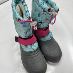 North side Girls Snow boots Size 3 
