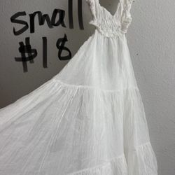 White Dress Size Small, It’s Available 