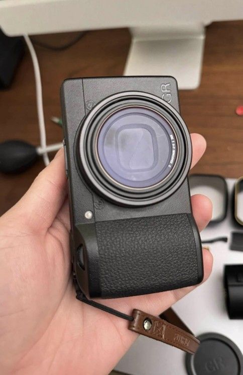 Ricoh GRIIIX