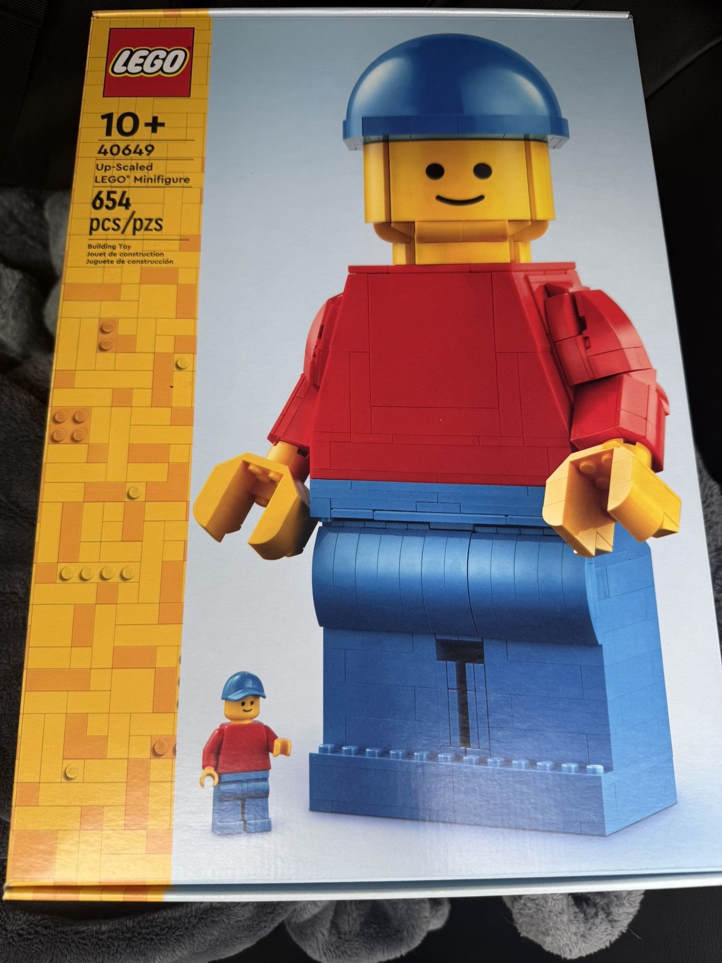 LEGO Upscaled minifig Set