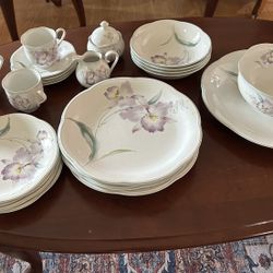 Mikasa Rondo Iris Pattern China