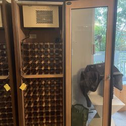 VINOTEMP WINECOOLER Holds 84 Bottles Good condition 