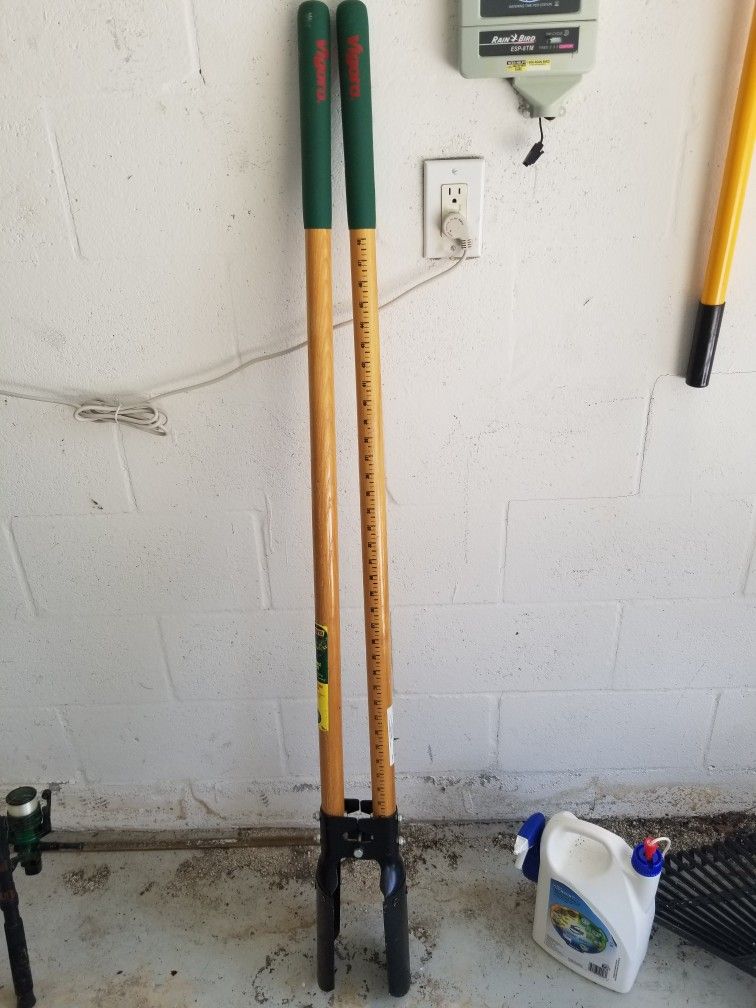 Vigoro Post Hole Digger