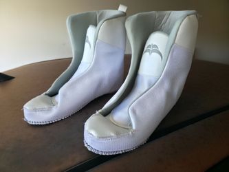 Razors Liner White Size 8