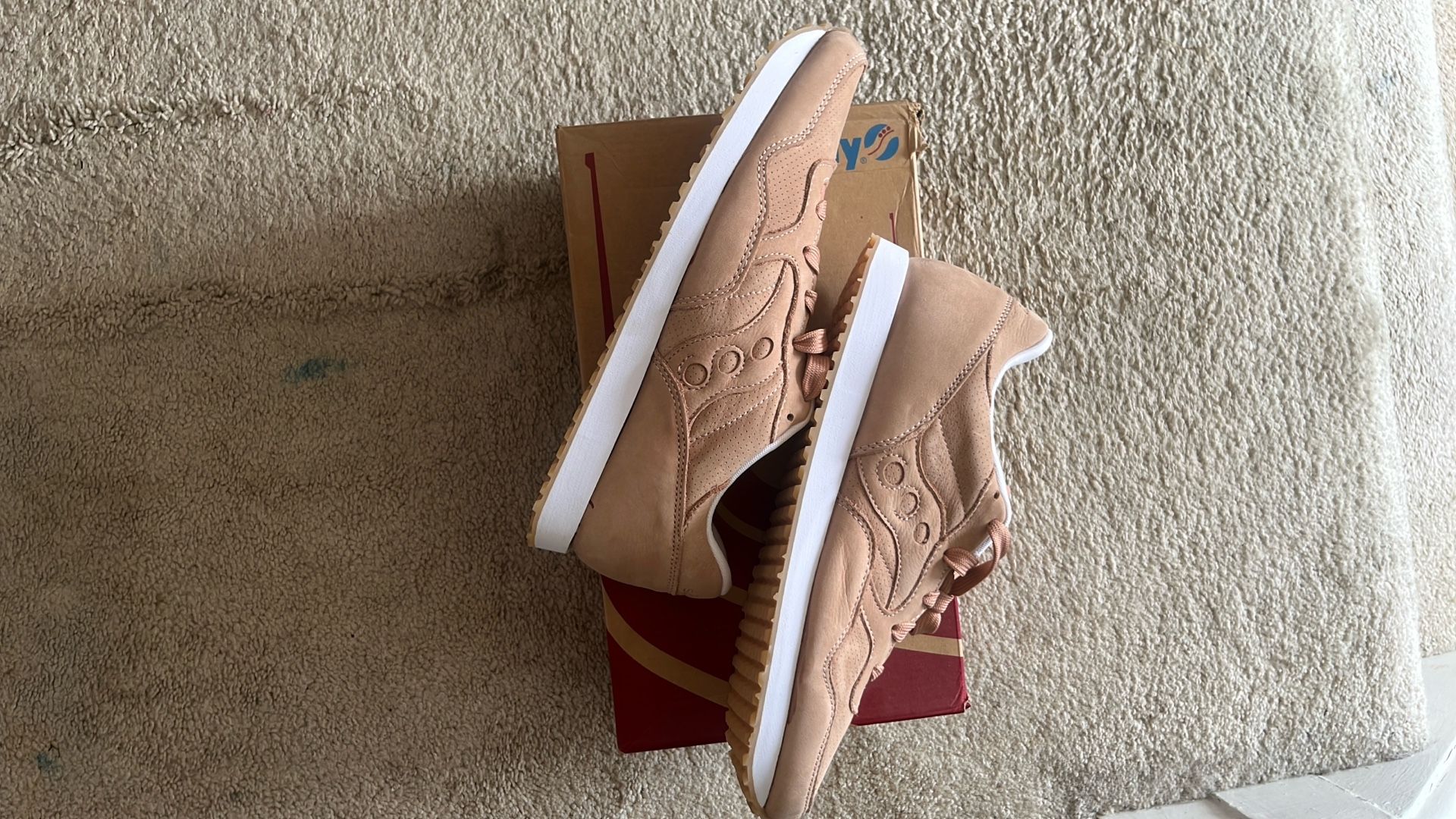 Saucony Women’s DXN Trainer