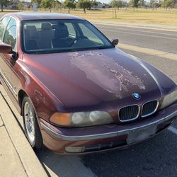 2000 BMW 528i