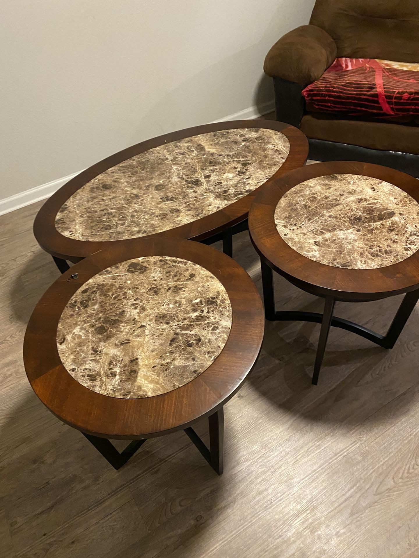 Coffee Table & End Tables 