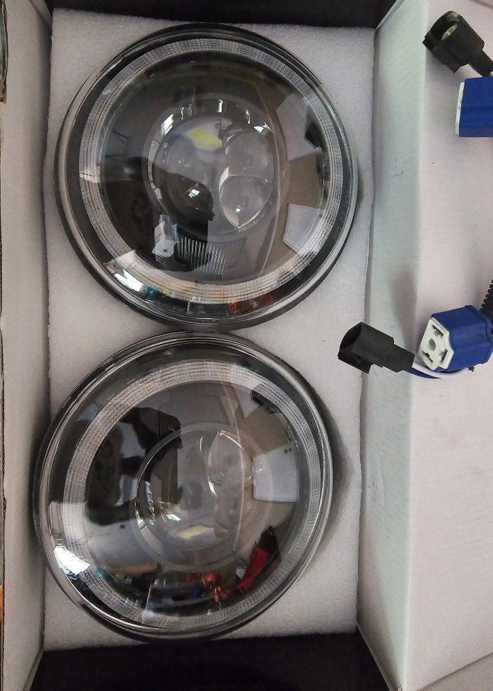 Jeep Wrangler Halo Headlights