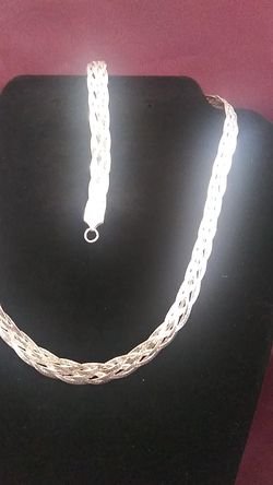 S silver necklace and bracelet