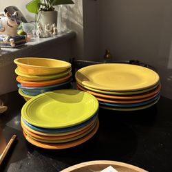 Fiestaware Plate Set (17 items total)