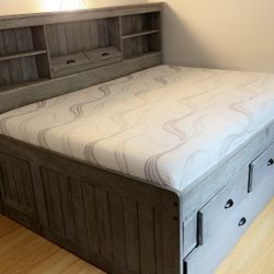Day Bed With Storage