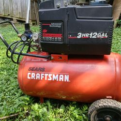 12gal 3hp Air Compressor In Excellent Condition, Works Great 