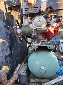Sealcoating Compressor In Excellent Condition With Hydraulic Set Up