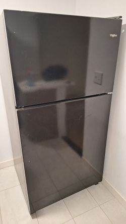 Whirlpool Top freezer Refrigerator