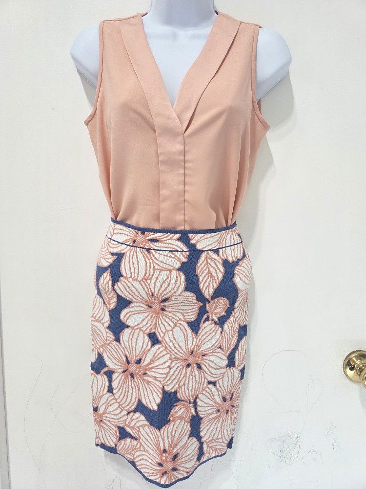 Peach sleeveless blouse & floral pencil skirt – 2-piece outfit