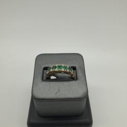 10KT YELLOW GOLD LADIES DIAMOND RING WITH GREEN STONE