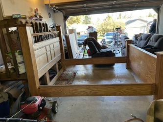 California king Sturdy Bed frame Oak