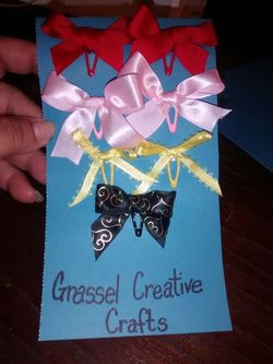 All 7 little hair bows