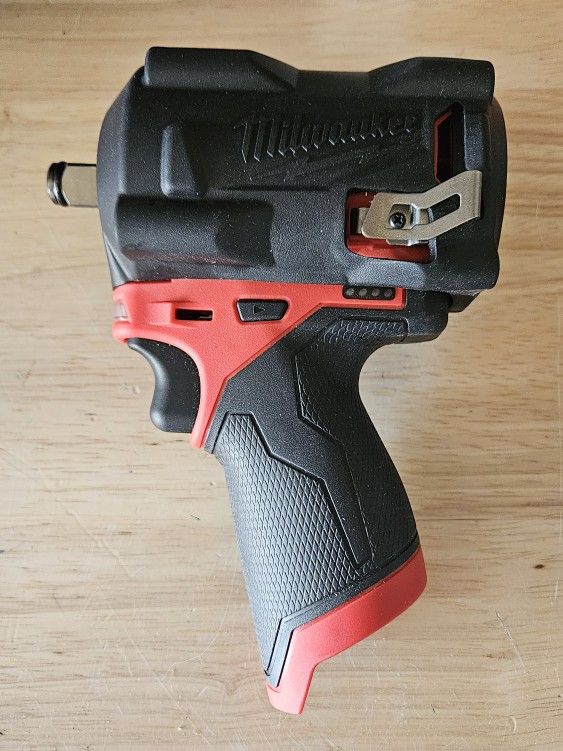 Milwaukee M12 1/2" Stubby Gen 1