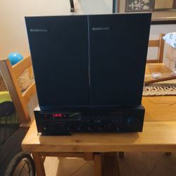 Yamaha Receiver And Boston Acoustic Speakers 