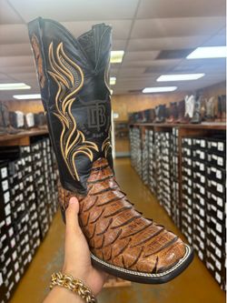 Men’s Boots Size 10.5