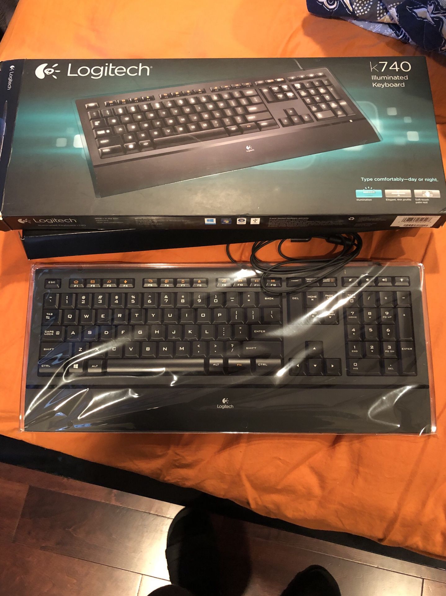 Logitech Ultrathin Keyboard K740 with Laser-etched Backlit and Soft-touch Palm Rest for Sale Burbank, CA - OfferUp