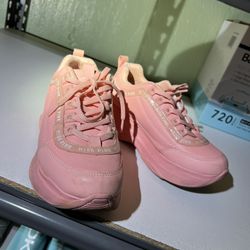 Platform Tennis shoes Size 6