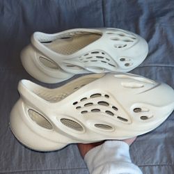 Yeezy Foam Runner Ararat Size 10M