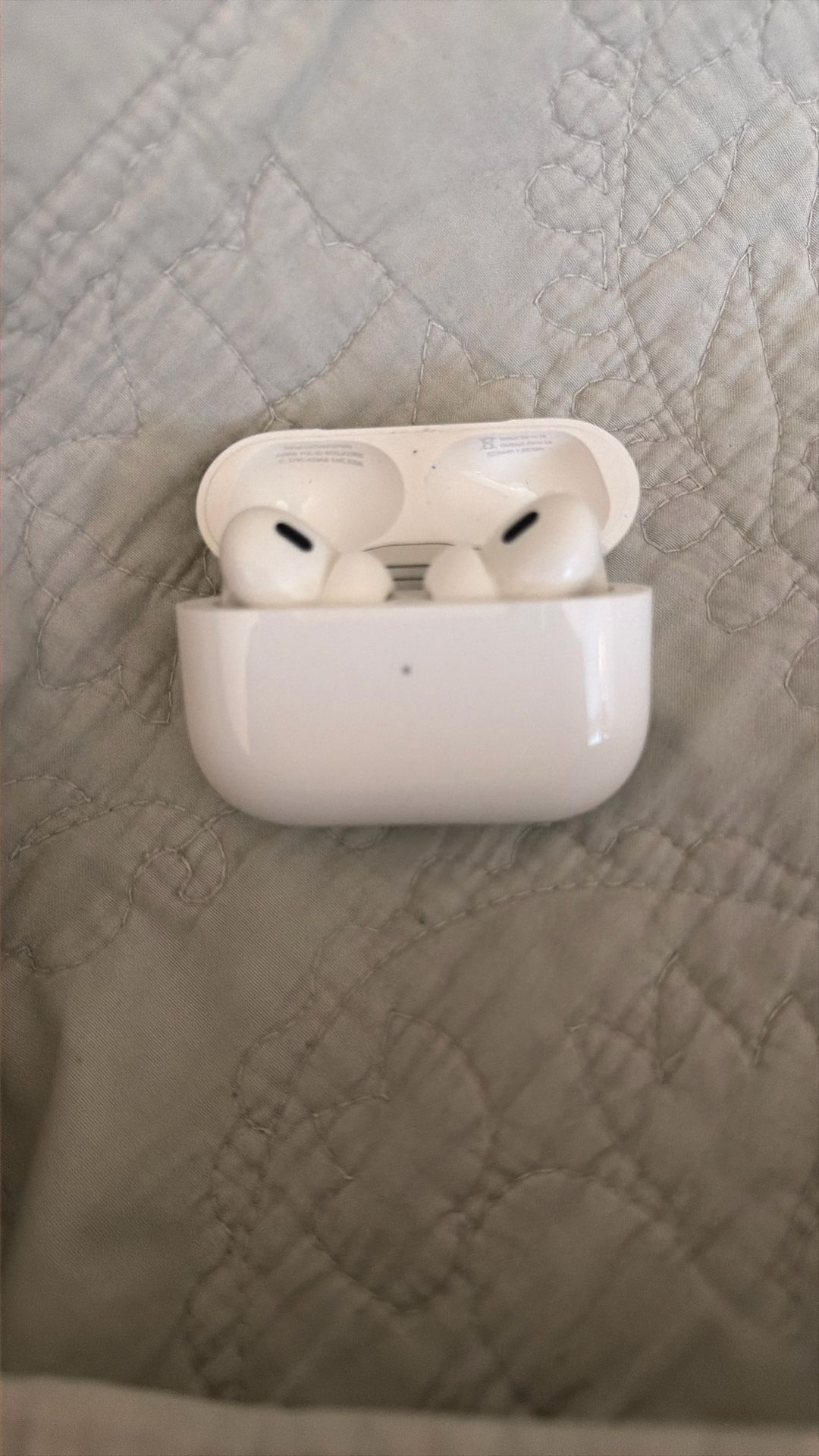 Apple AirPods Pro 2 (2nd Gen)