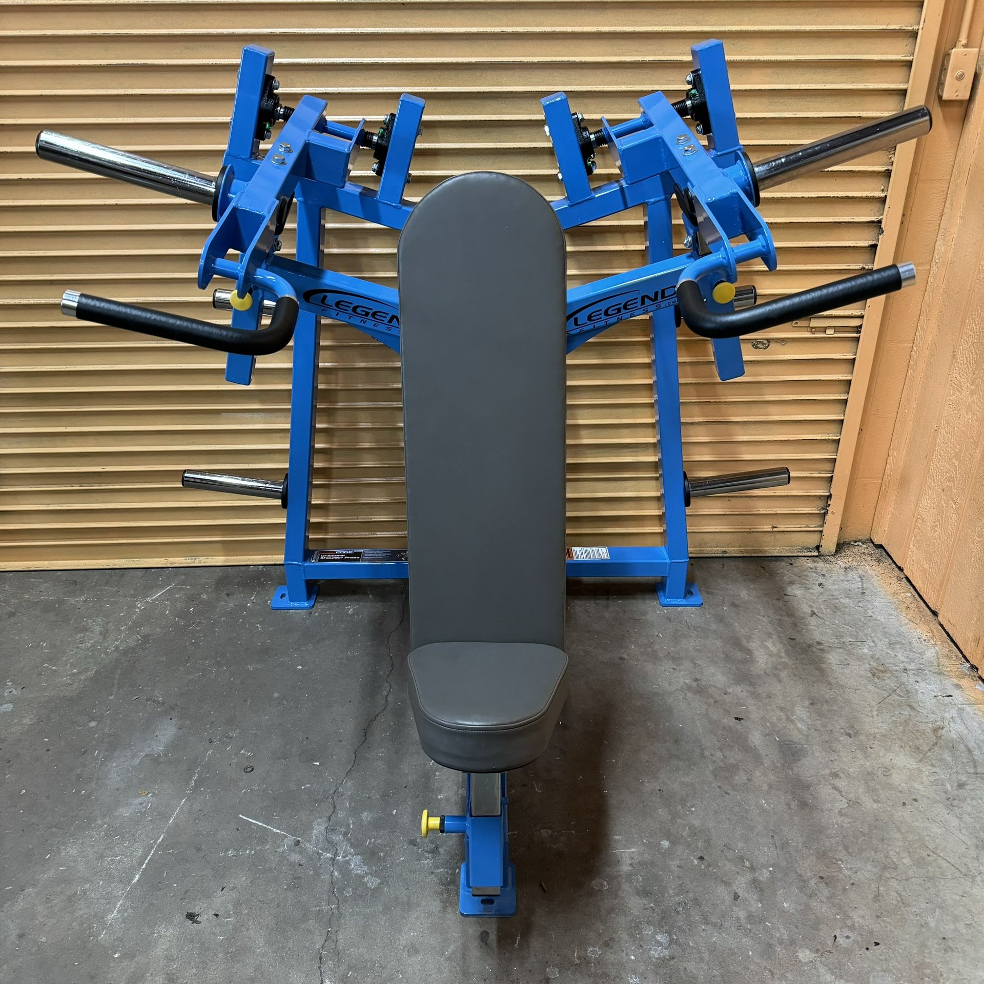 Near New Legend Fitness LeverEDGE ISO Lateral Shoulder Press - Olympic Weight Plate Loaded Commercial Gym Equipment 