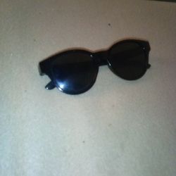 Black Sun Glasses (Shades)