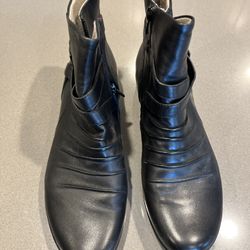 Women’s Naturalizer Boots Black US10.5