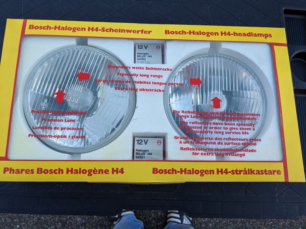 Bosch 7 Inch Round Hi/Low Beam Headlights 