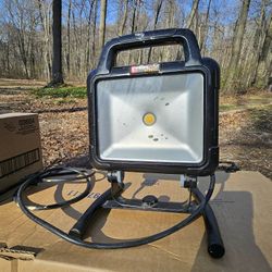Utilitech Pro 15w Portable Work Light