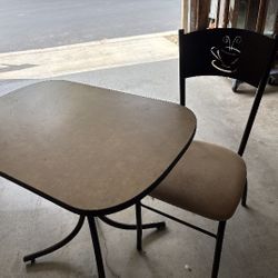 Bistro Table & 2 Chairs