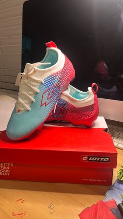 Soccer cleats