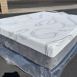 Queen Memory Foam 