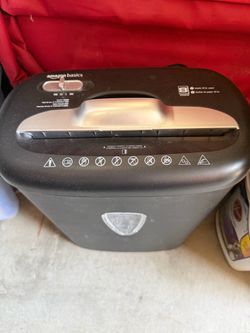 Amazon basics paper shredder