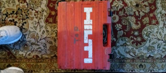 Hilti TE 2-S Rotary Hammer/Drill