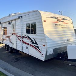 2007 Extreme Mega Lite 23ft Toy Hauler 