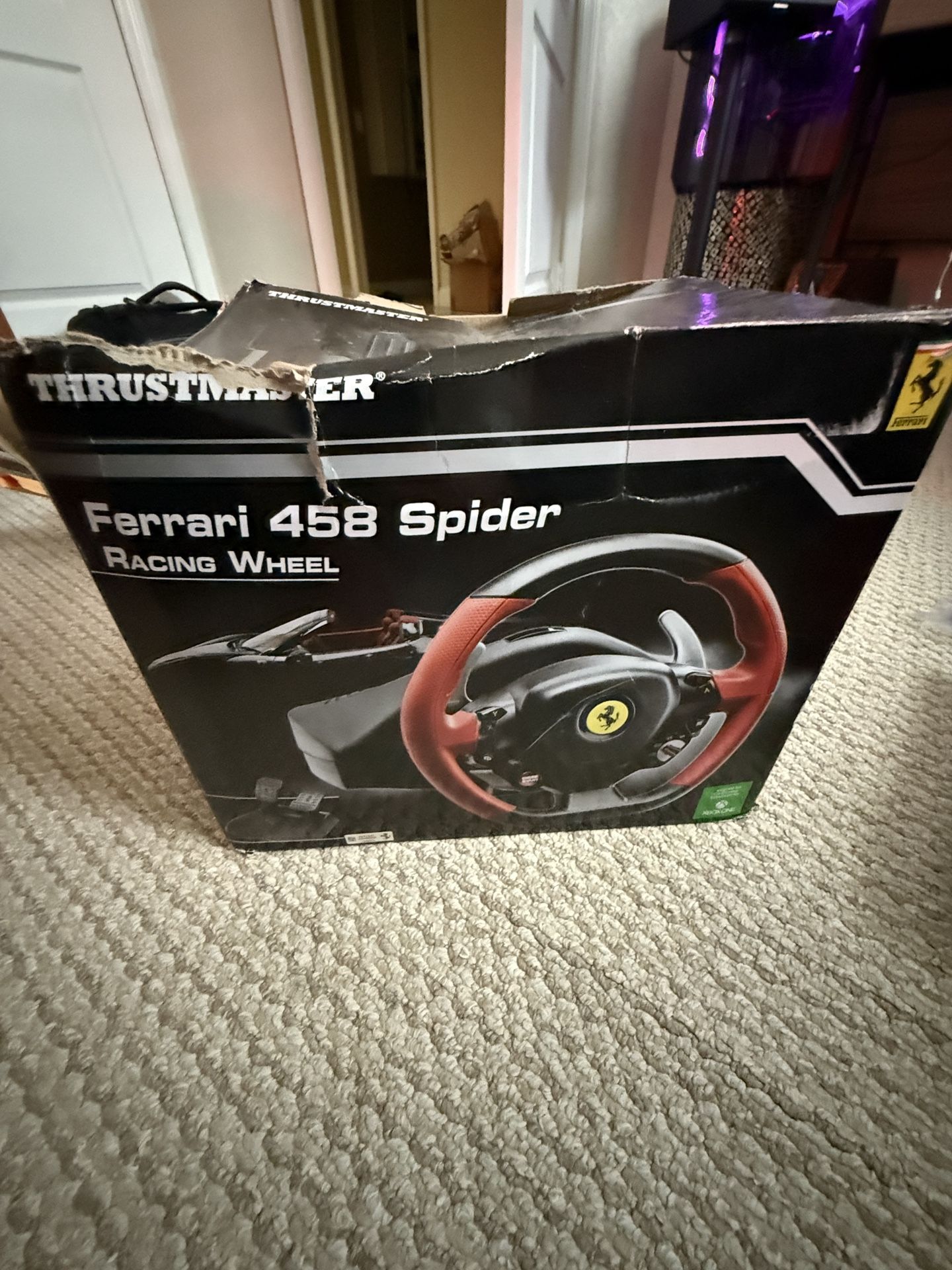 Thrustmaster Ferrari wheel for Xbox 1