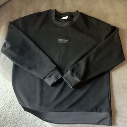Zara Sweater Black Medium Dry Cleaned