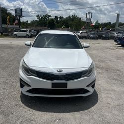 2019 KIA Optima