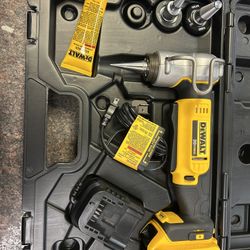 Dewalt 20v Max PEX Expansion 1/2” & 3/4” Set 