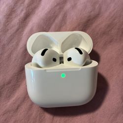 AirPods 4 (Active Noise Cancellation)