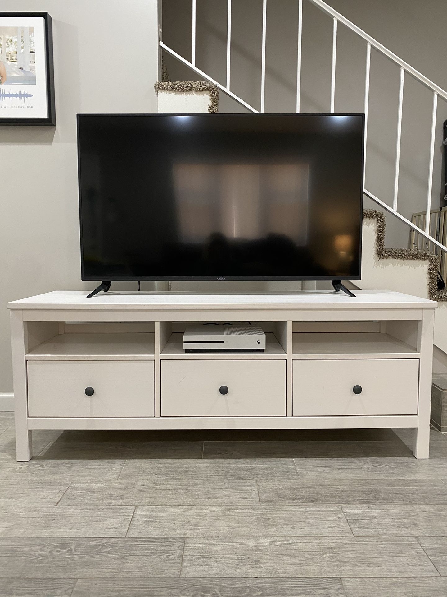 IKEA Hemnes Media Console/ Entertainment Center / TV stand